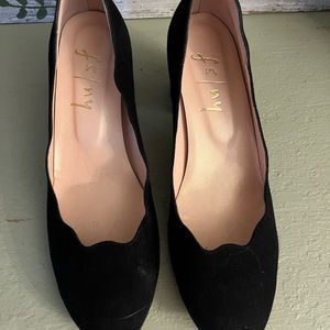 FS/NY black suede pumps- made in Spain